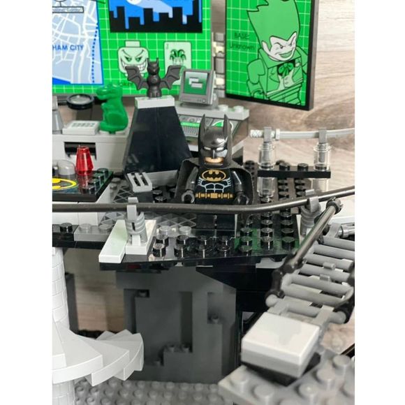 Lego The Batcave: The Penguin and Mr. Freeze's Invasion (7783) 100% Complete - Picture 6 of 11